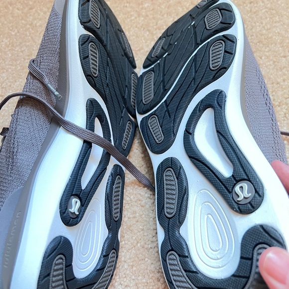 Lululemon Chargefeel Mid - Picture 6 of 7